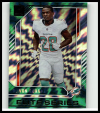 2024 Donruss achane elite series football card featuring de’von achane in white teal and orange dolphins jersey number 28