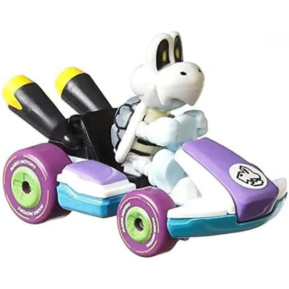 Snoopy’s purple and teal racing kart toy.