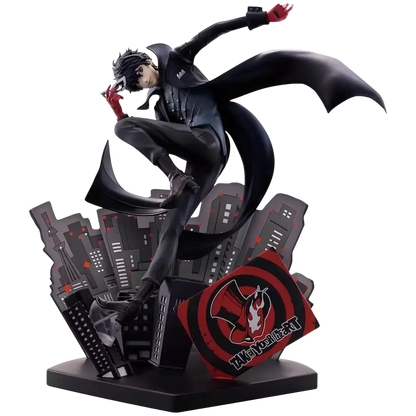 Black and red ichibansho figure of Joker from Persona 5 Royal in dynamic pose with flowing cape for phantom thieves fans